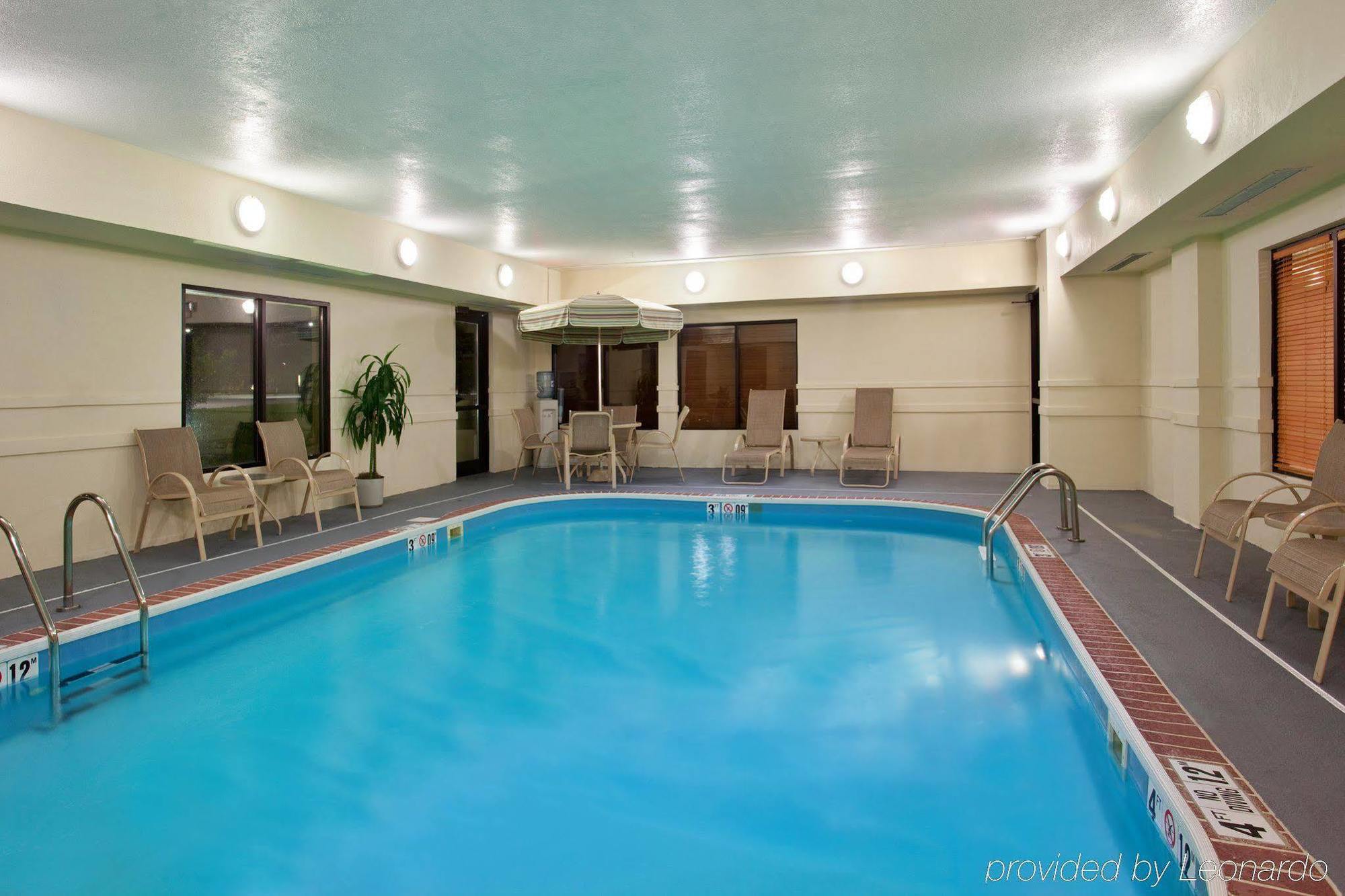 Baymont By Wyndham Merrillville Exteriér fotografie